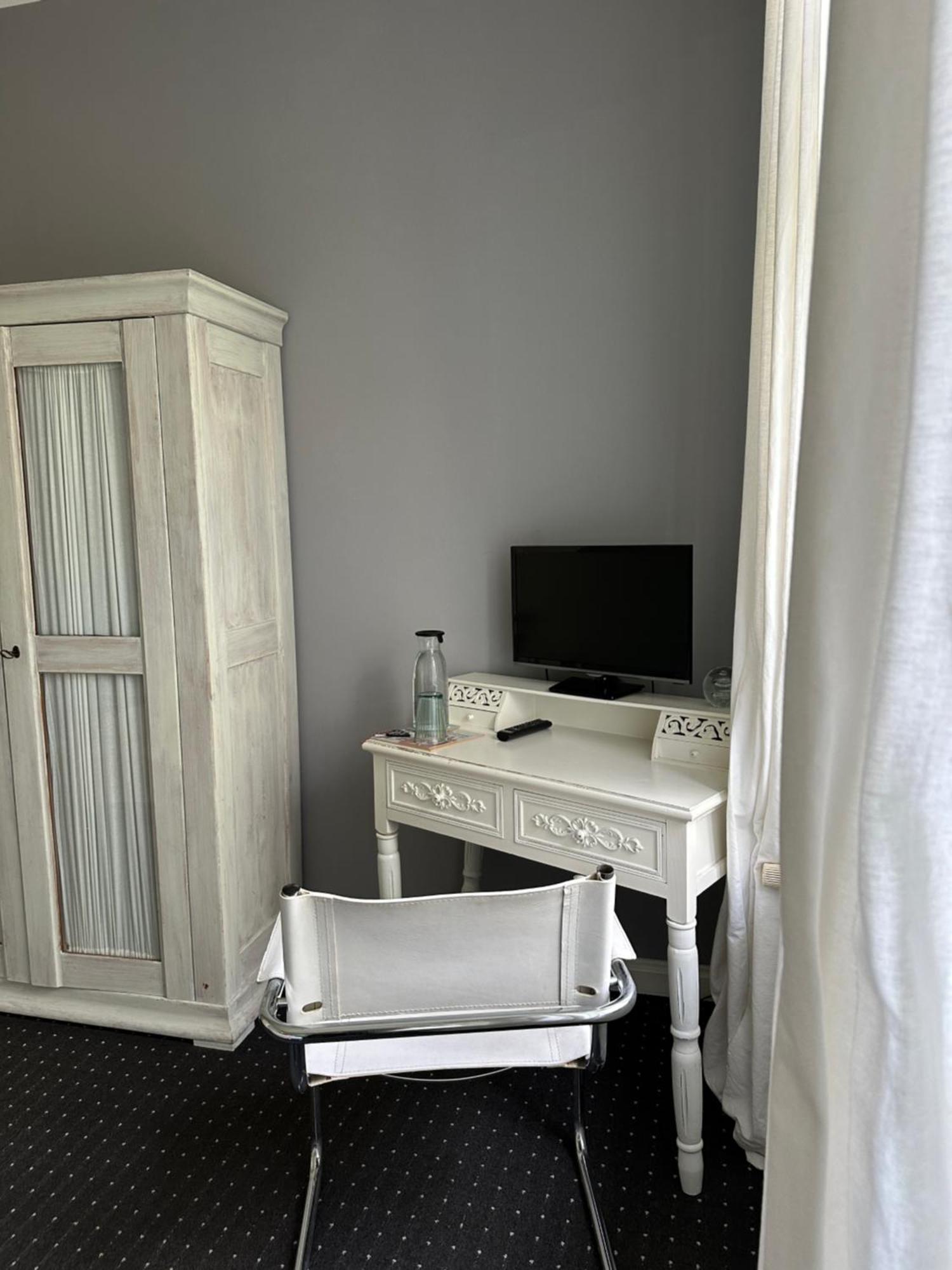Barmstedt Altes Pastorat Bed & Breakfast エクステリア 写真