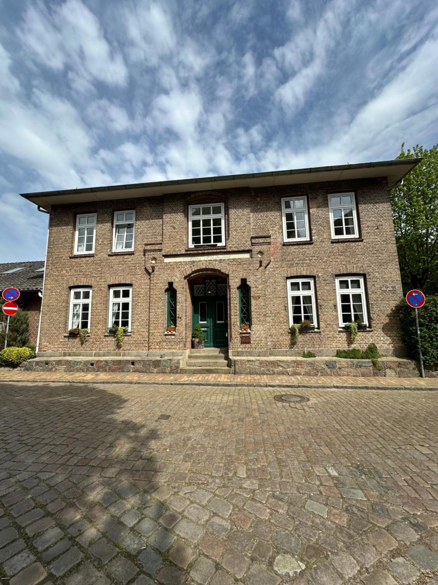 Barmstedt Altes Pastorat Bed & Breakfast エクステリア 写真